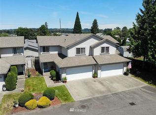 808 13th St SE APT B, Puyallup, WA 98372