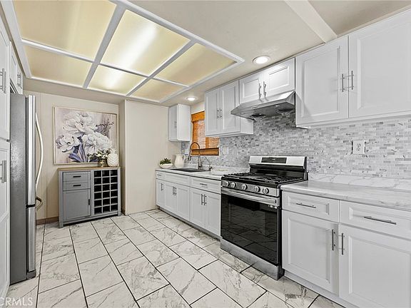 3rd image of 11359 Rockfield Dr