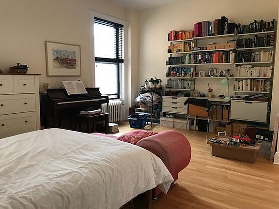 3rd image of 349 W 87th St