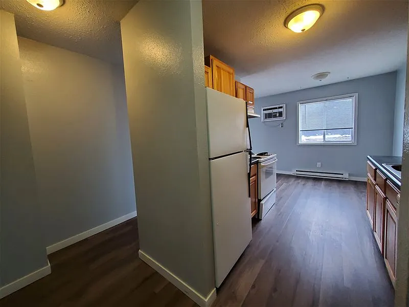 2 bed, 1.0 bath, 837 sqft, $975 — Photo 4