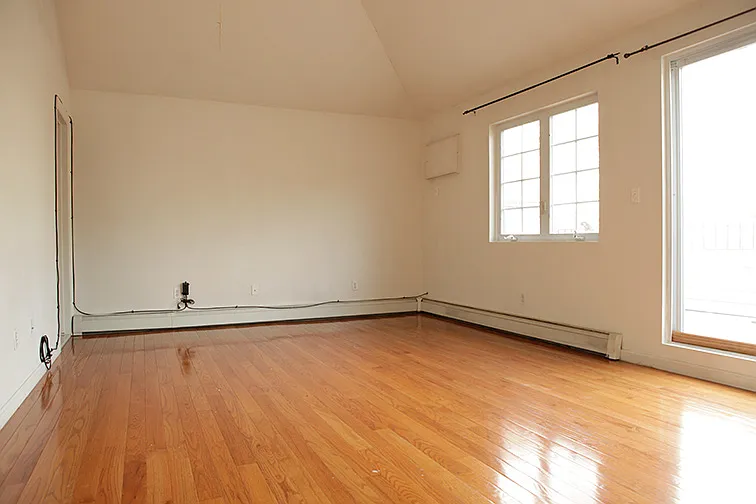 Building Photo - 191 Beach 95 St #2
