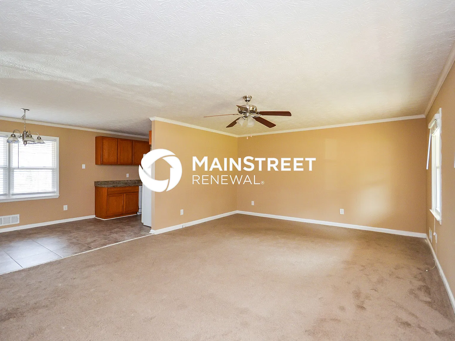 3368 Mansfield Ln — Photo 2