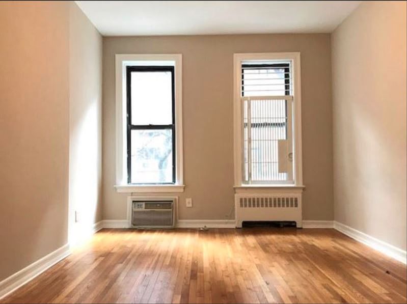 2nd image of 313 E 73rd St #B2