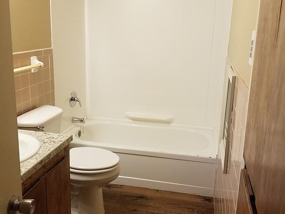 4th image of 2407 Gilmer St