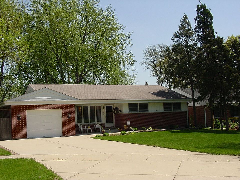 1st image of 1433 W Saint James Pl