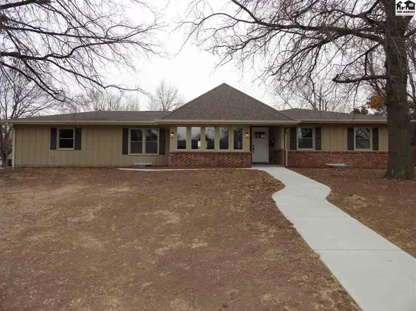 1337 Highland Dr, McPherson, KS 67460