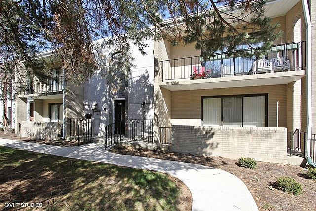 1st image of 4107 W 98th St APT A