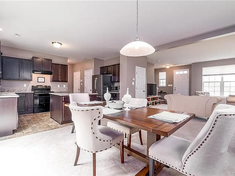 4007 Island Park Ct — Photo 10