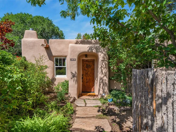 522 Douglas St, Santa Fe, NM 87505