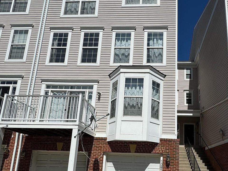 1st image of 13654 Venturi Ln #211