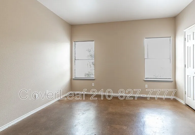5718 Golf Hts #2 — Photo 12