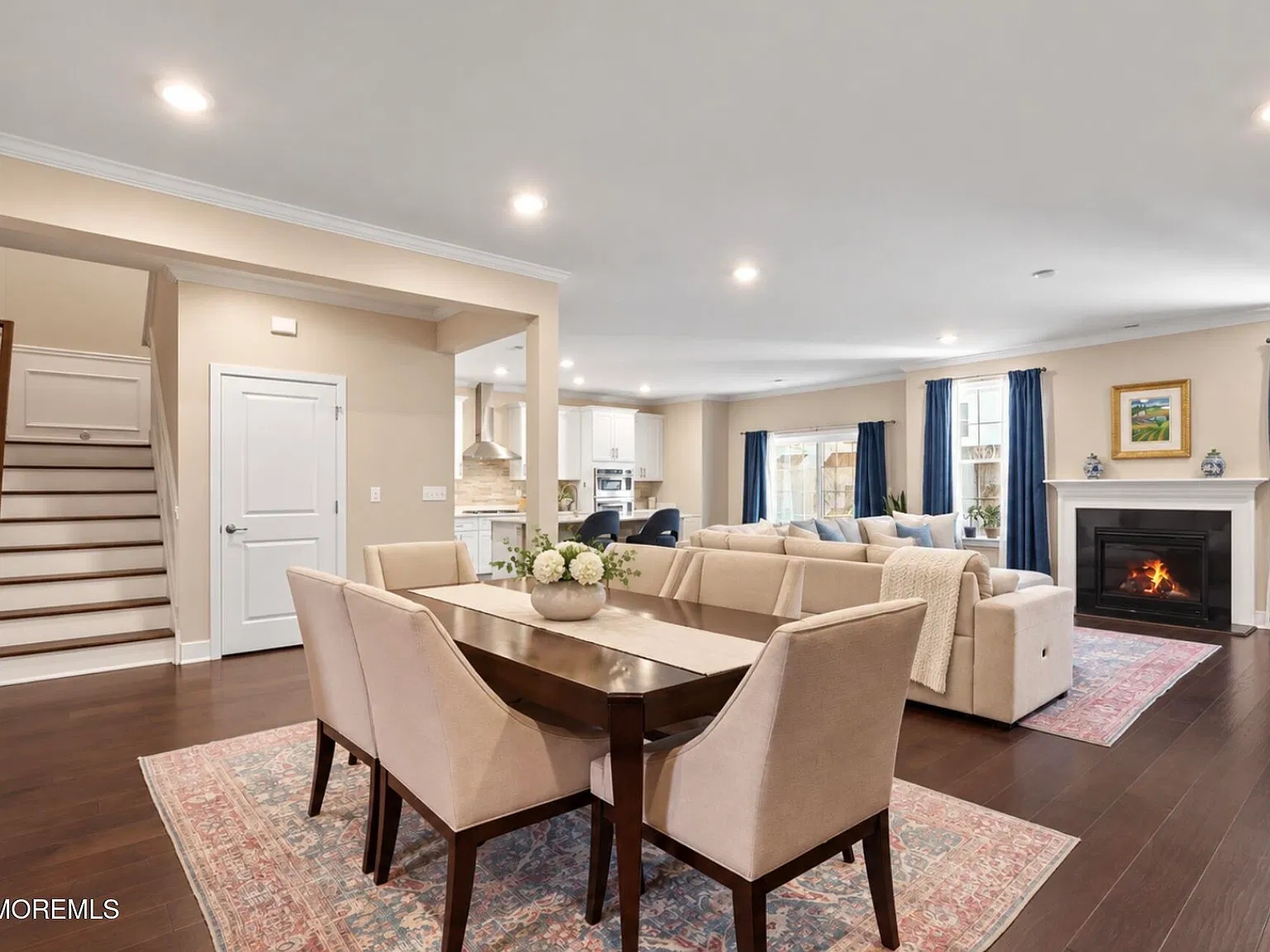 3 bed, 3.5 bath, 2875 sqft, $5,000 — Photo 4