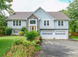 101 Valley Farm Ln, Acworth, GA 30102