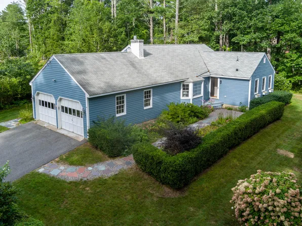 34 Penwood Drive, Kennebunk, ME 04043