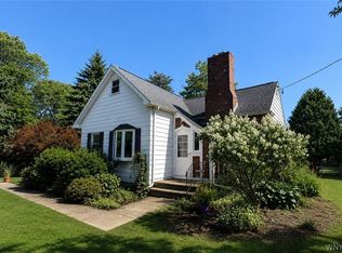 1481 Quaker Rd, Orchard Park, NY 14127