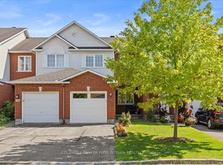 46 Margrave Ave, Ottawa, ON K1T3Y2
