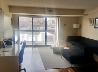 700 1st St #10RS, Hoboken, NJ 07030