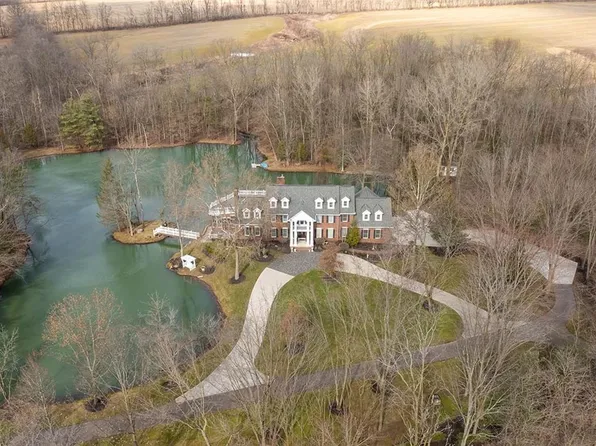 6900 Deerfield Ave NW, Canal Fulton, OH 44614