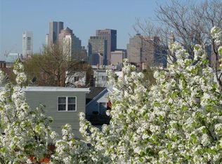 206 Maverick St #1, Boston, MA 02128