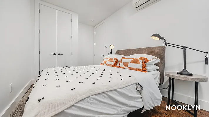 Rented by Nooklyn NYC LLC | media 32