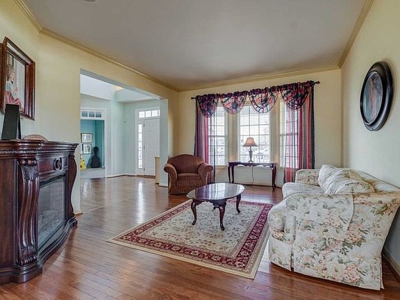 2nd image of 97 Canterbury Dr