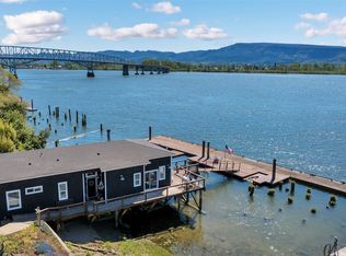 130 Commercial St, Cathlamet, WA 98612