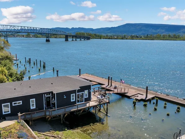130 Commercial Street, Cathlamet, WA 98612