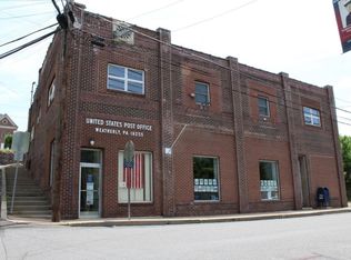 5 Carbon St, Weatherly, PA 18255