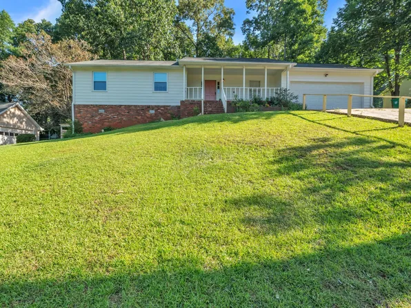 4819 Bexley Dr, Stone Mountain, GA 30083