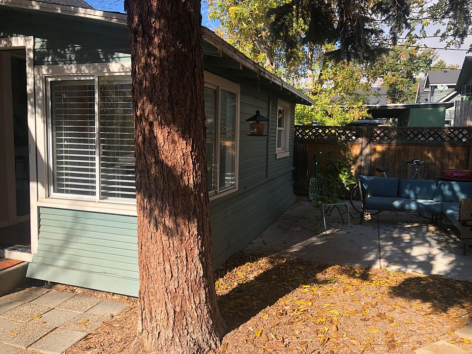 2nd image of 700 W Resseguie St