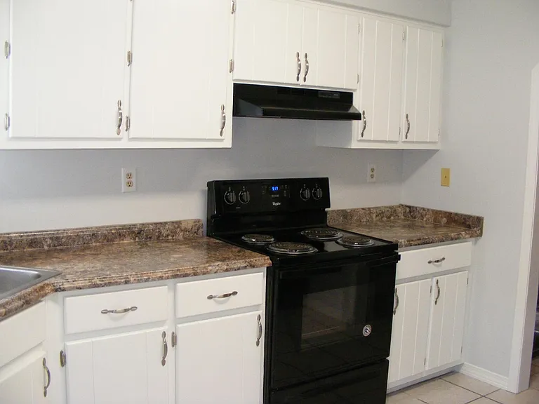 118 Jacob Dr — Photo 8