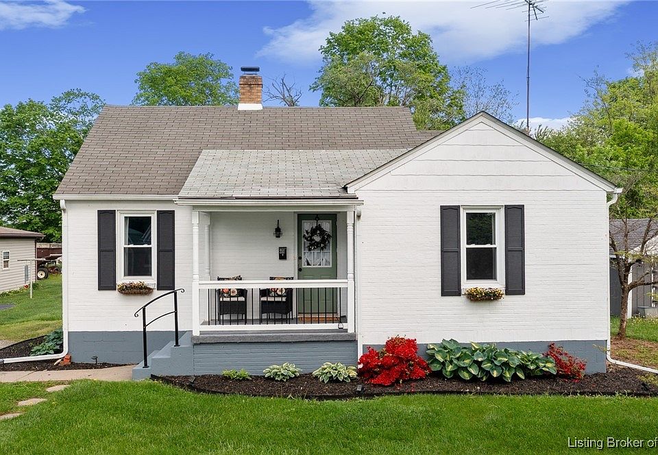 1st image of 211 Lockwood Avenue