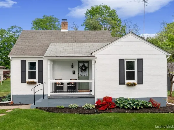 211 Lockwood Avenue, Salem, IN 47167