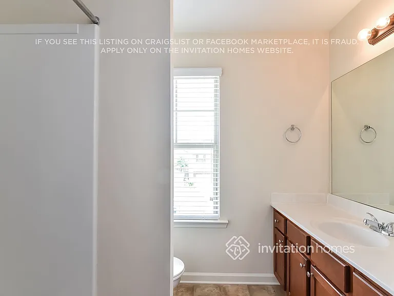 439 Village Broad St — Photo 17
