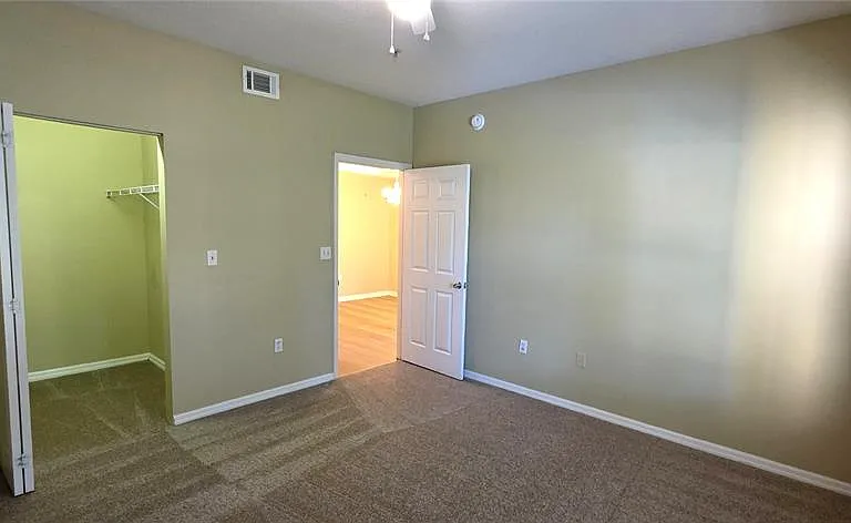 5618 Pinnacle Heights Cir #211 — Photo 31