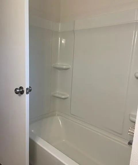 1505 W Pearl St #15 — Photo 12