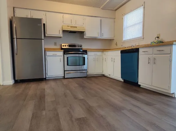 401 Duke St #10, Forest City, NC 28043