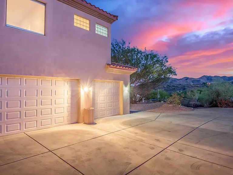 15330 E Walnut Ln — Photo 3