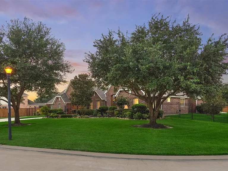 20806 E Cameron Ridge Dr — Photo 42