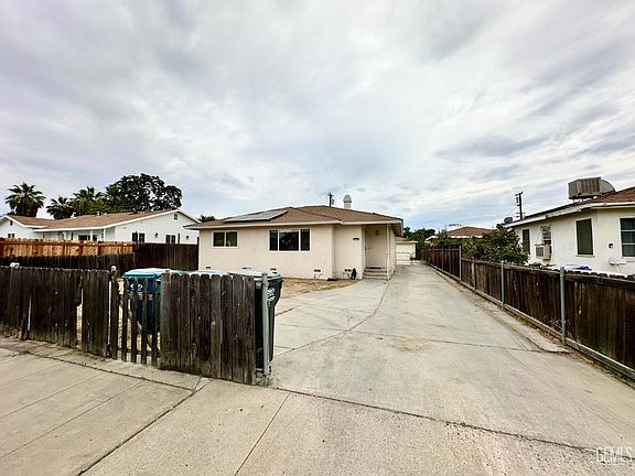 3rd image of 2603 Cleveland Way