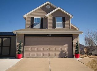 141 Twin Falls Ct, Troy, MO 63379