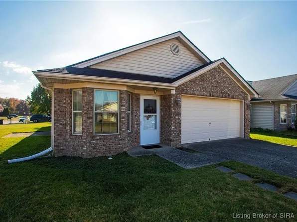 2407 Soaring Heights Court, Sellersburg, IN 47172