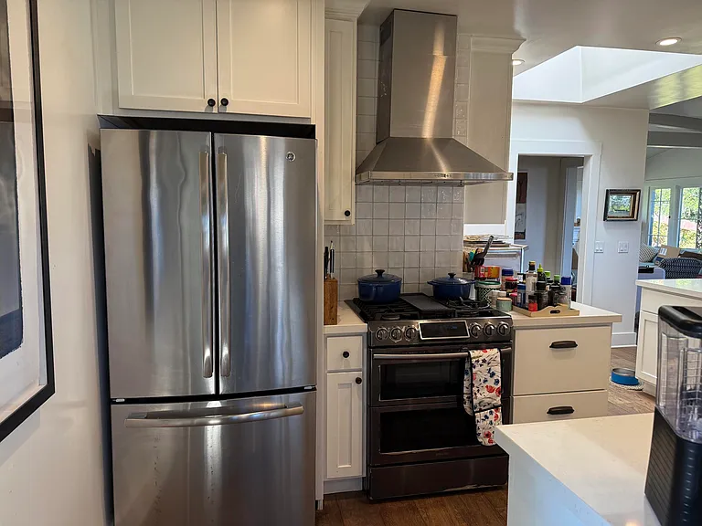 711 Moreno Rd — Photo 8