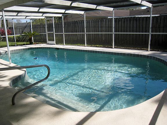 2nd image of 3412 Arnel Dr