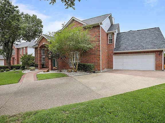 4th image of 833 Canyon Crest Dr