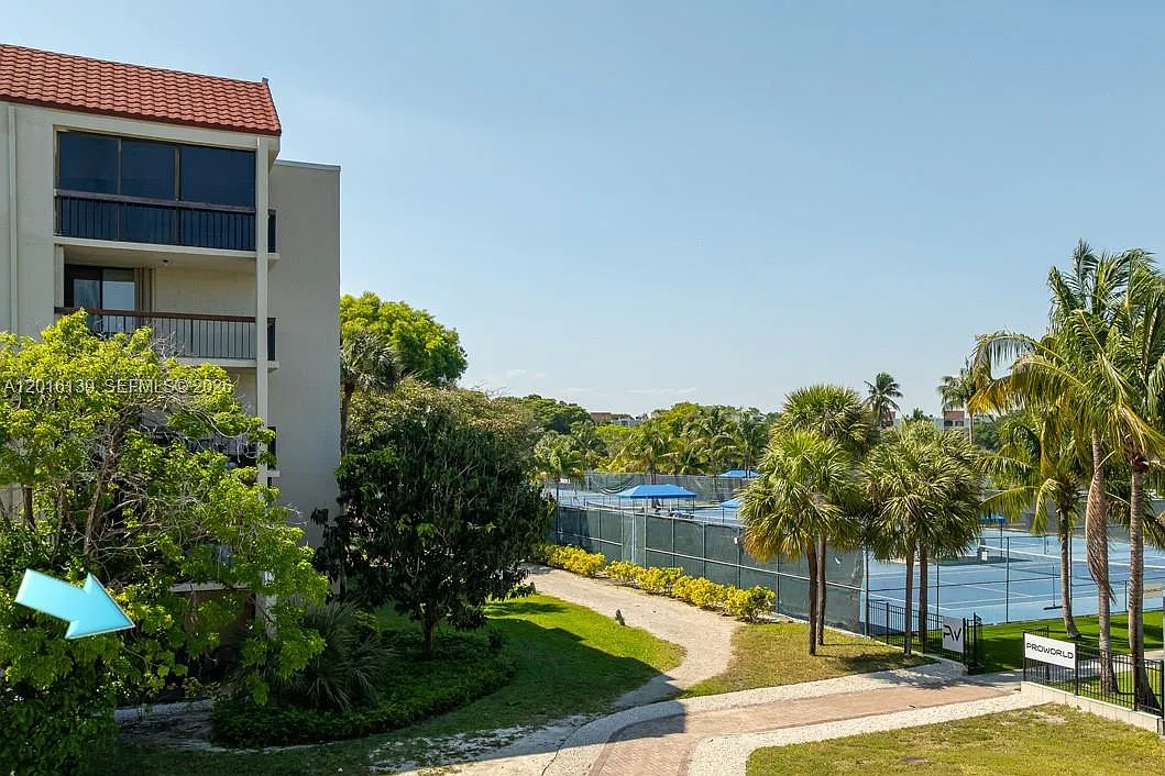 Lavers Resort & Racquet — Photo 2