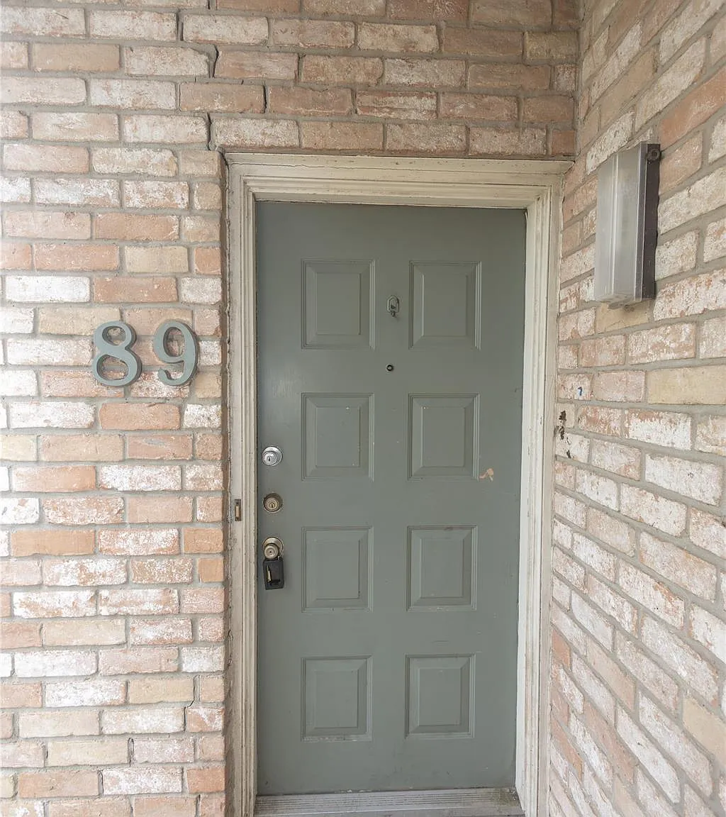 2 bed, 2.0 bath, 1378 sqft, $1,575 — Photo 2