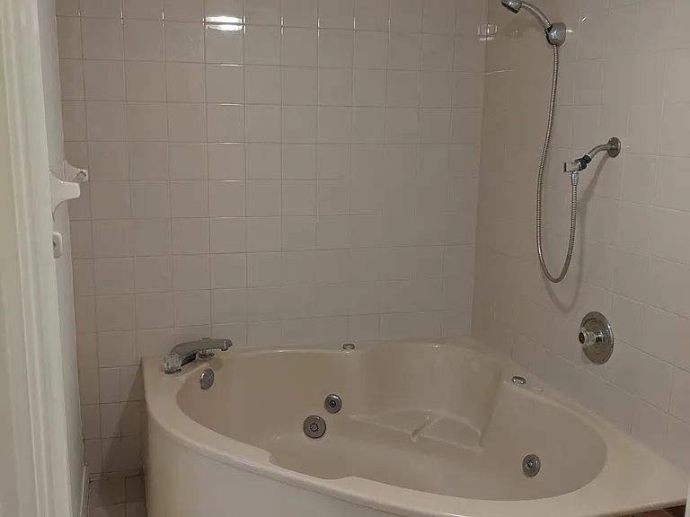 3220 River Villa Way #142 — Photo 16