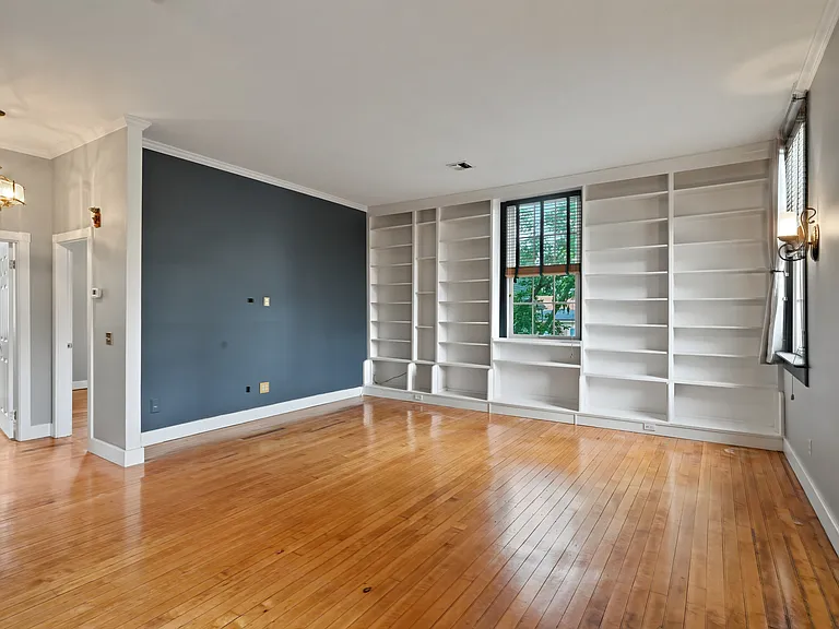 100 Marlborough St #1B — Photo 8