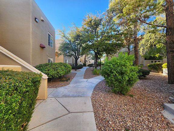 3rd image of 1901 Villa Palms Ct Unit 101